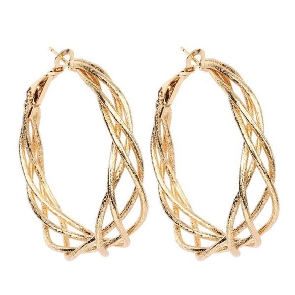The Wild Clover Jewelry - DONT GET IT TWISTED GOLD HOOPS